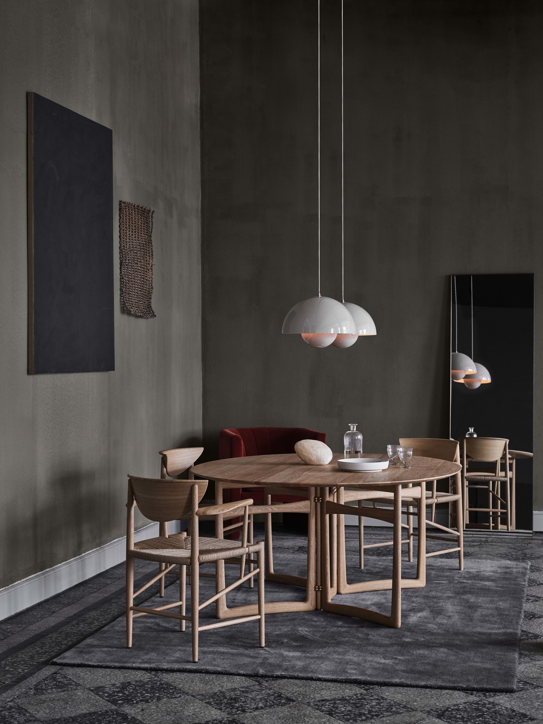 ATD_lifestyle_2020_Dropleaf_HM6_Drawn_HM3_HM4_Loafer_SC23_Flowerpot_VP7_The Moor_AP7_Amore_50!