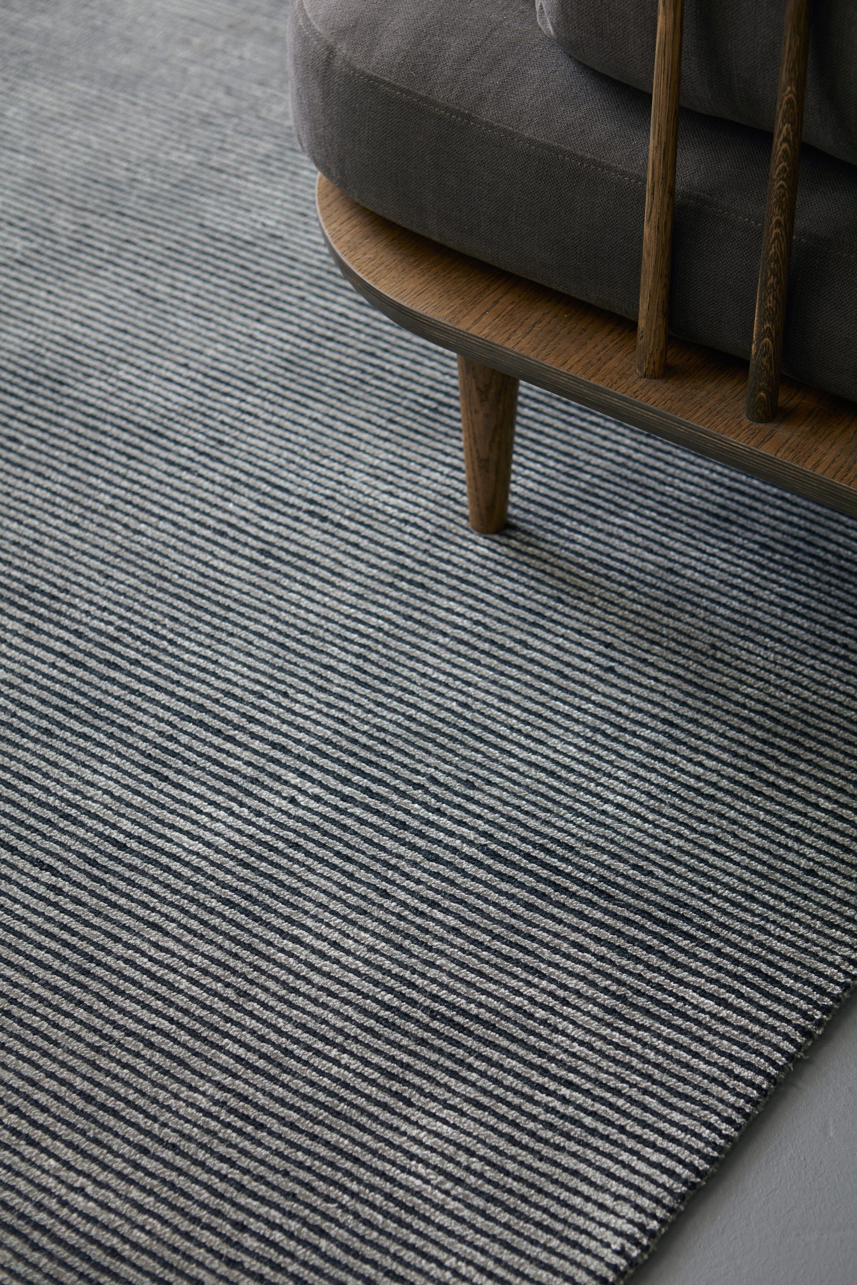 Fabula_Odin_Rug_Grey_Black_Wool_Linen_Hand-knotted_1615__A2_300dpi_Medium