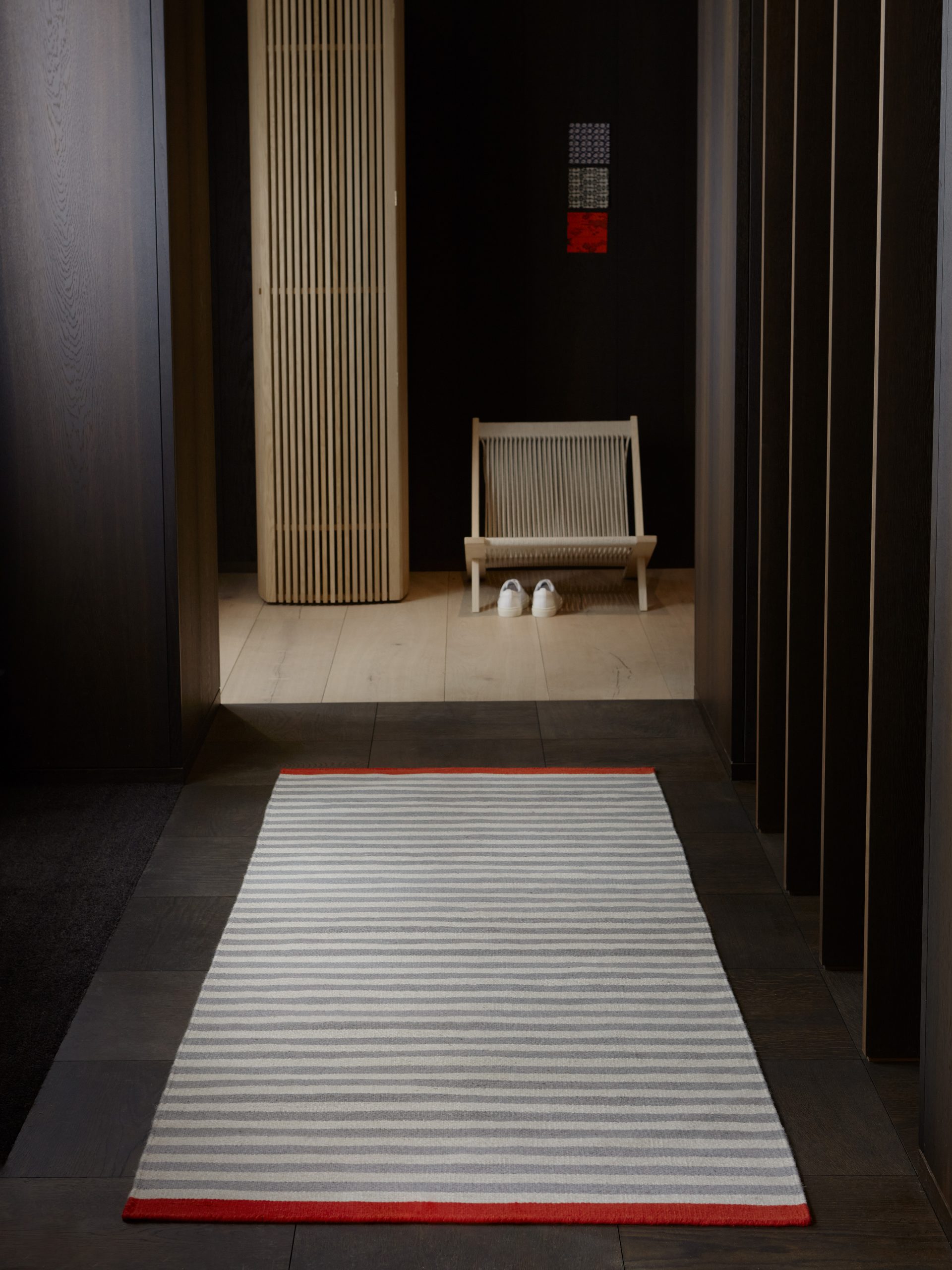 Fabula_Rosemary_Rug_Runner_Wool_Grey_Light_Grey_1627_A1_300dpi_Medium