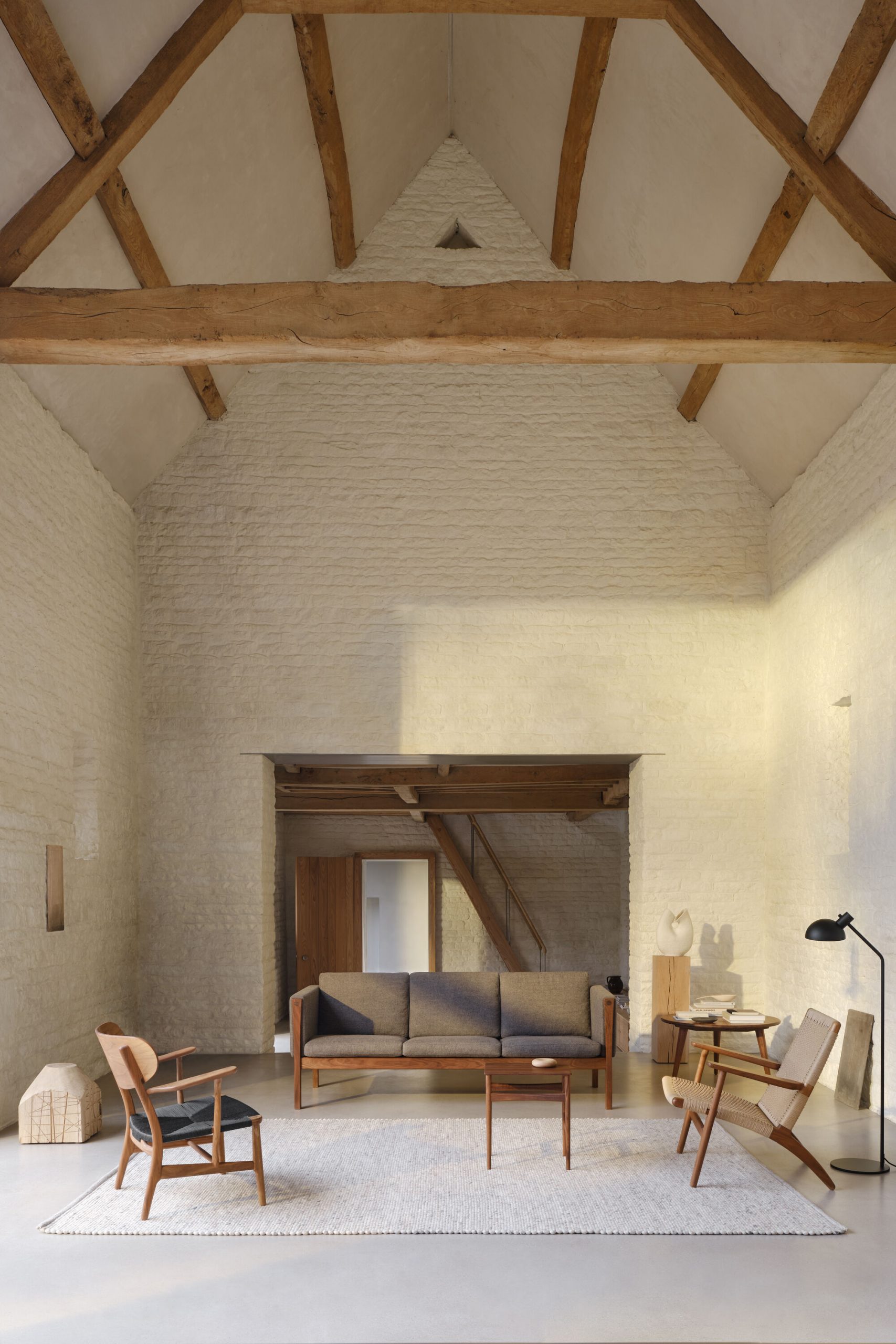 CH22_walnut_oil_papercord_black_CH163_walnut_oil_melangenap271_CH004_walnut_oil_CH25_walnut_oil_papercord_natural_CH008_Ø78_walnut_oil_MO320_black_80160132_beige-large